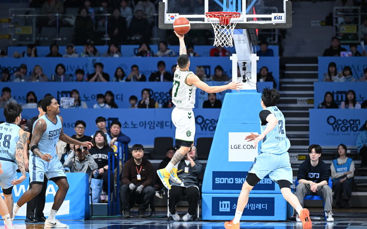 [서울=뉴시스] 프로농구 원주 DB의 이선 알바노. (사진=KBL 제공) *재판매 및 DB 금지