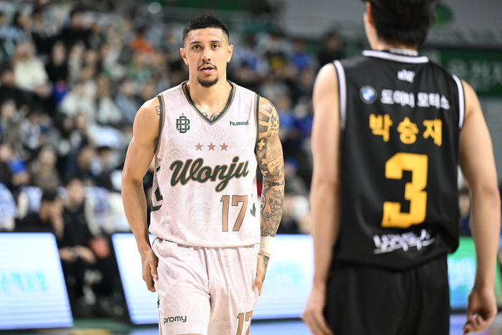 [서울=뉴시스] 프로농구 원주 DB의 이선 알바노. (사진=KBL 제공) 