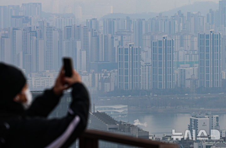 "토허제 막히자 경매로 우르르"…서울 아파트 낙찰가율 3년6개월 만에 최고