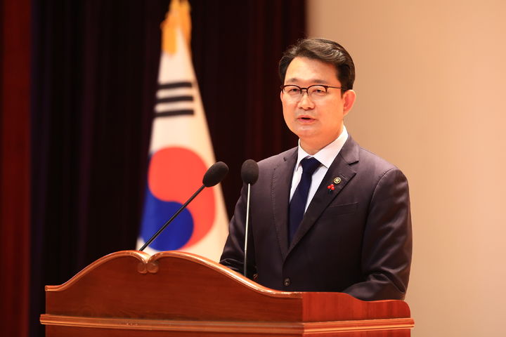 [세종=뉴시스] 김종구 농림축산식품부 신임 차관은 29일 취임사를 통해 "국정과제를 흔들림 없이 추진해 국민이 체감할 수 있는 성과로 연결하는 데 모든 역량을 쏟겠다"고 밝혔다. (사진 = 농식품부 제공) 2025.12.29. *재판매 및 DB 금지