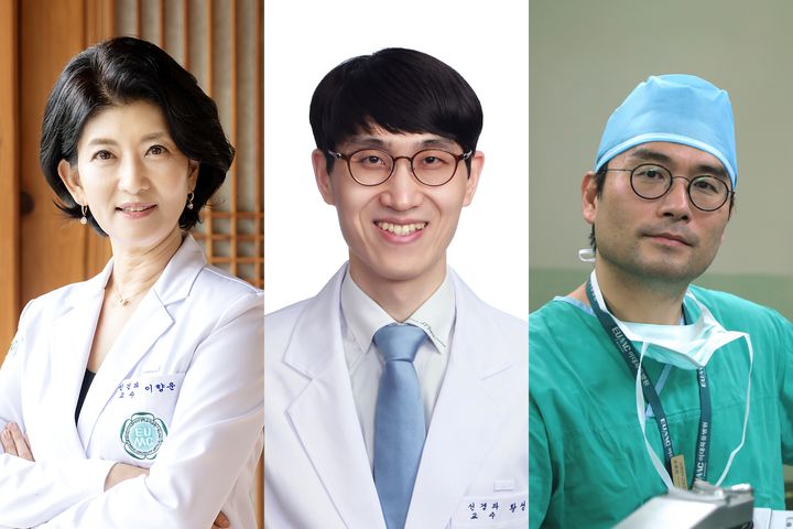 [서울=뉴시스] 이대목동병원은 수술 로봇을 활용한 입체 정위 뇌파 수술이 전국 병원 7번째로 시행됐다고 29일 밝혔다. 이대목동병원 뇌전증 정밀치료팀 (왼쪽부터) 신경과 이향운, 신경과 황성은, 신경외과 김영구 교수. (사진=이대목동병원 제공) 2025.12.29. photo@newsis.com *재판매 및 DB 금지