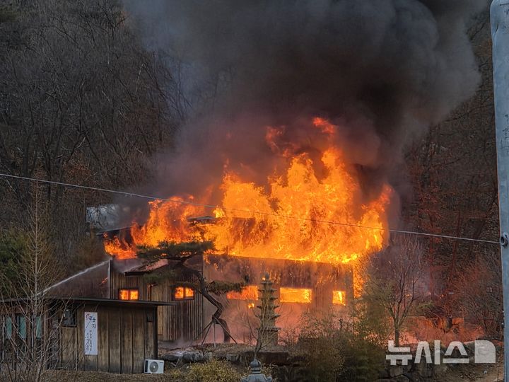 [괴산=뉴시스] 화재 현장 (사진= 괴산소방서 제공) 2025.12.29. photo@newsis.com *재판매 및 DB 금지