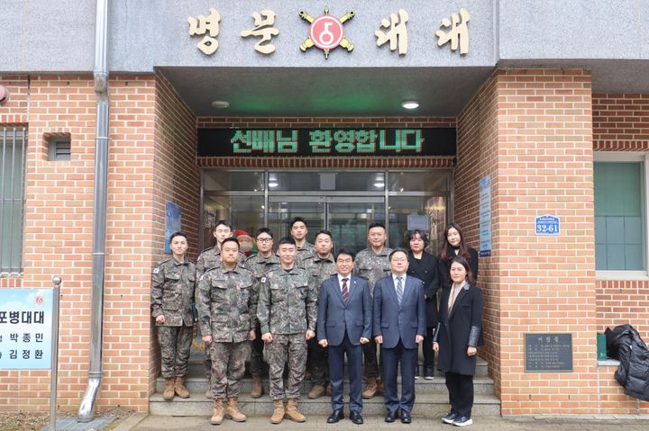 민기 국무총리비서실장이 29일 새해를 앞두고 군 장병들을 격려했다. [사진=국무총리비서실] *재판매 및 DB 금지