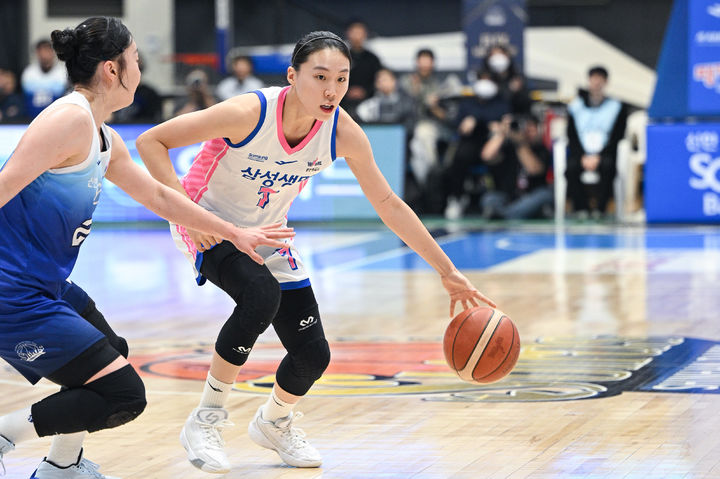 [서울=뉴시스] 여자프로농구 용인 삼성생명의 강유림. (사진=WKBL 제공) *재판매 및 DB 금지