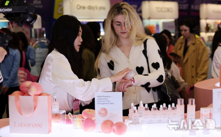 K-뷰티·푸드의 힘…작년 온라인 해외 직접판매 16.4%↑