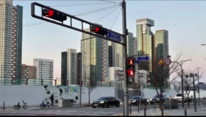 [구미=뉴시스] 규제 샌드박스 실증사업으로 세종시에 설치된 디지털 교통신호 제어기. (사진=아이티에스 제공) 2025.12.30 photo@newsis.com *재판매 및 DB 금지