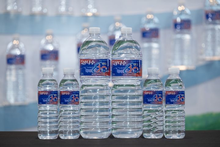 제주삼다수 광복 80년 한정판 라벨 제품 이미지 (사진=제주개발공사 제공) *재판매 및 DB 금지