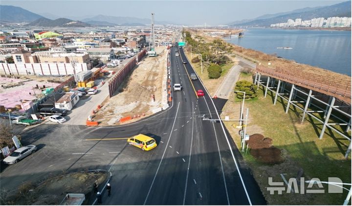 [김해=뉴시스]김해 대동산단 진입도로 임시개통. (사진=김해시 제공). 2025.12.30. photo@newsis.com
