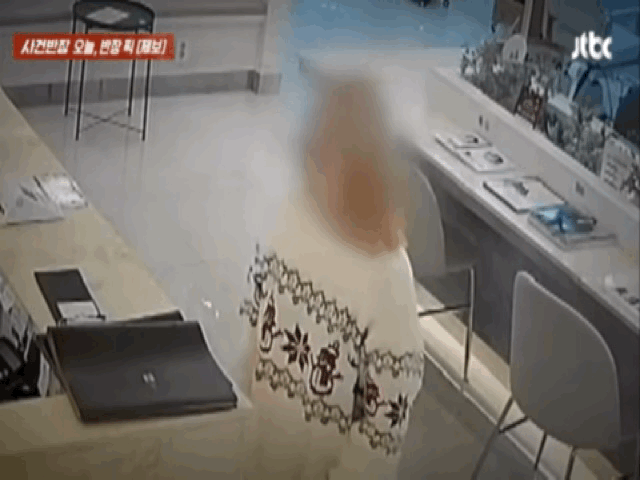 미용실에서 고가의 염색 시술을 받은 뒤 비용을 내지 않고 떠난 '먹튀' 손님의 사례가 공개됐다.2025.12.30.(사진= JTBC '사건반장' 캡처)&nbsp; *재판매 및 DB 금지