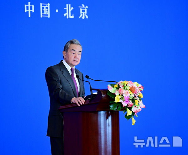 中왕이, 미국 겨냥 "인권 빌미 타국 내정 간섭 말라"