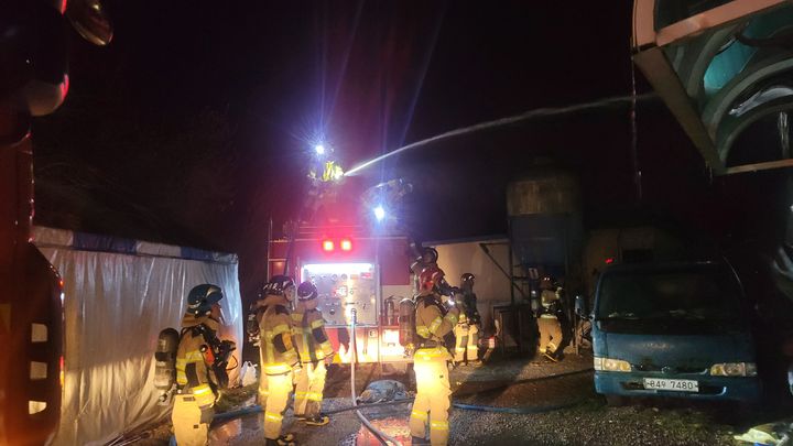 (사진=경남소방본부 제공) 2025. 12. 31. photo@newsis.com *재판매 및 DB 금지