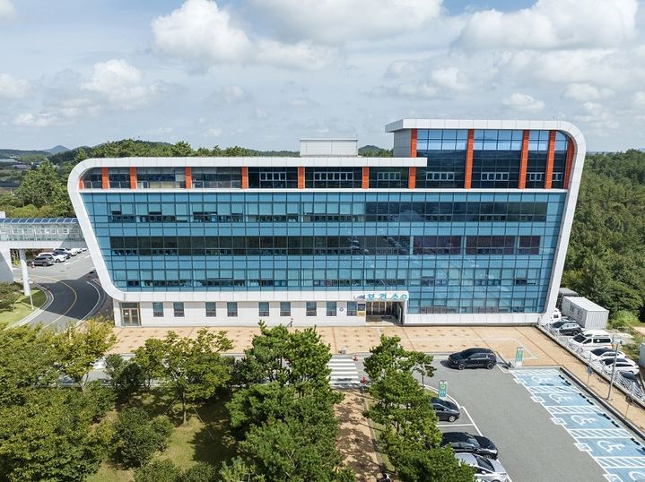 [신안=뉴시스]신안군보건소 전경. *재판매 및 DB 금지