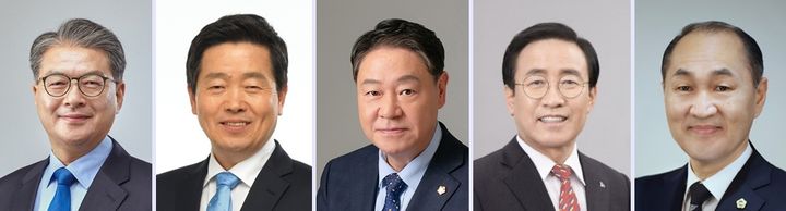 6.3 전국동시지방선거 단양군수 선거 출마 예상자. (왼쪽부터) 김광직 가스안전공사 감사. 김동진 전 단양군수 후보, 장영갑 단양군의원, 김문근 단양군수, 오영탁 충북도의원. (정당 기호·이름 가나다 순) *재판매 및 DB 금지