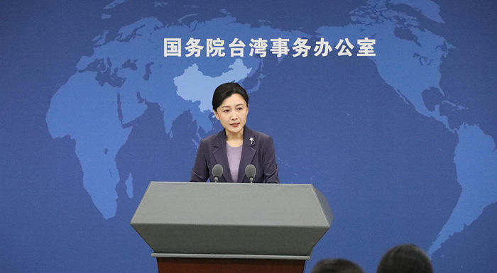 [서울=뉴시스] 중국 국무원 대만사무판공실 장한 대변인이 정례브리핑을 하는 모습. <사진출처: 중국중앙(CC) TV 캡쳐> 2025.12.31