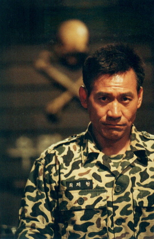 청춘에서 트라우마로, 스타일에서 천만으로…안성기를 기억하는 영화들