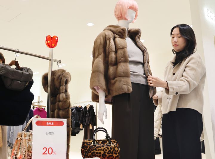 [대구=뉴시스] 대구지역 롯데백화점이 새해를 맞아 대규모 할인 행사에 나선다. (사진 = 롯데백화점 제공) 2026.01.01. photo@newsis.com *재판매 및 DB 금지