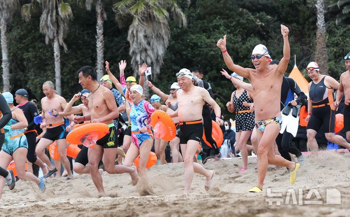 "새해에는 잘 쉬고 싶다"…Z세대 67%, 업무 효율 위해 연차 확대해야