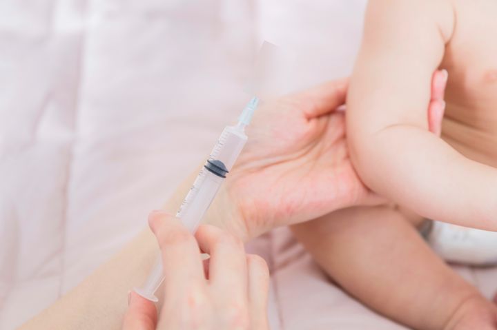 '35억' 주사 맞고 홀로 걸음마…희귀병 소년 '기적'