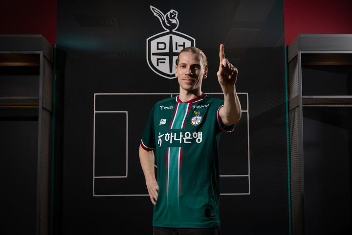 [서울=뉴시스] 프로축구 K리그1 대전하나시티즌, 스웨덴 출신 측면 공격수 루빅손 영입. (사진=대전하나시티즌 제공) *재판매 및 DB 금지