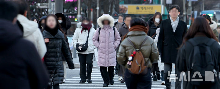 전북 출근길 강추위…낮 4~6도 '맑다 흐려져'