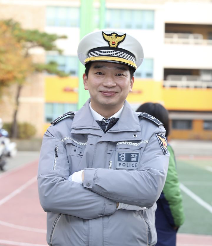 [대전=뉴시스] 대전경찰청 교통과 정진문 경감이 제11회 대한민국 공무원상 수상자로 선정됐다. (사진=대전경찰청 제공) 2026.01.04. photo@newsis.com *재판매 및 DB 금지