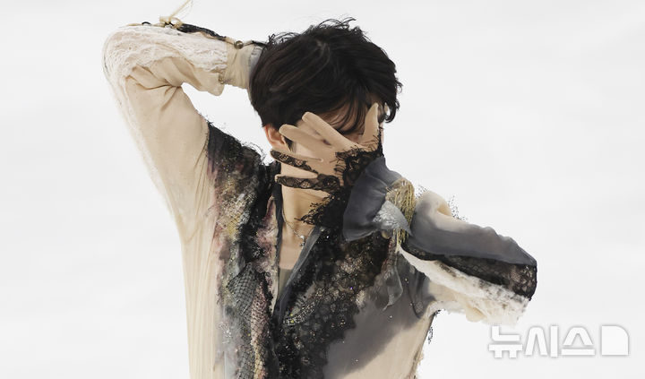 [서울=뉴시스] 김근수 기자 = 피겨스케이팅 선수 차준환(서울시청)이 4일 서울 양천구 목동 아이스링크에서 열린 제80회 전국남녀 피겨스케이팅 종합선수권대회 남자 시니어 프리 스케이팅에서 연기를 펼치고 있다. 2026.01.04. ks@newsis.com