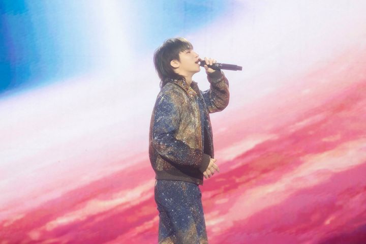 대성, '빅뱅 20주년 해' 포문 화끈하게 열었다…태양·지드래곤도 함께