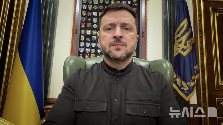 젤렌스키 "평화와 적극적인 방어, 두 가지 길 모두 준비"