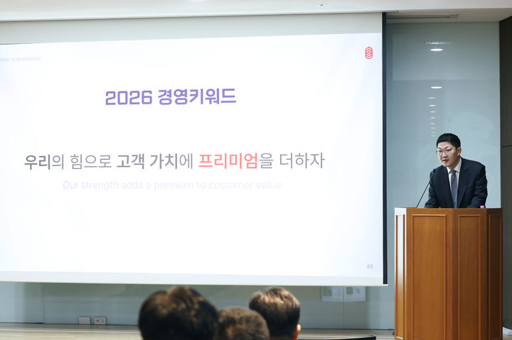 코스맥스 최대주주 된 이병만...K-뷰티 ODM 르네상스 이끈다[이주의 유통... - 뉴스 썸네일 이미지