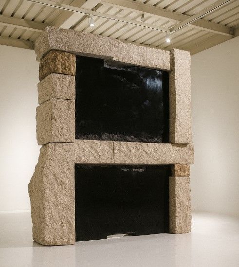 박석원, 적의 9154, 1991, 화강석, 마천석, 브론즈, 290x250x55cm, 작가소장 *재판매 및 DB 금지