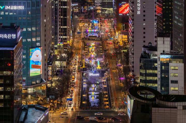[서울=뉴시스] 2025 서울빛초롱축제. 2026.01.06. (사진=서울시 제공) *재판매 및 DB 금지