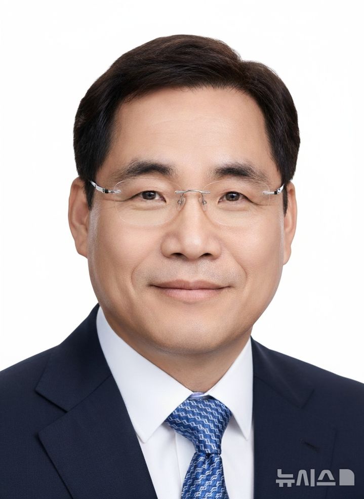 '강진군수 도전' 오병석씨, 출판기념회 대신 농업인 아카데미 눈길