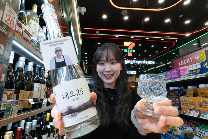 셰프 협업 소주 2만개 한정! 편의점 주류 마케팅 활짝 - 유명인 news from 뉴시스