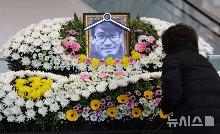 박슬기, 故 안성기 애도…"선생님의 따듯한 온기 잊지 않겠다"