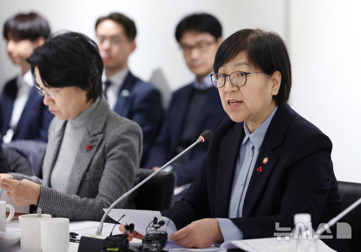 2040년 부족한 의사 수 추계 바뀌었다…최소 5704명→5015명