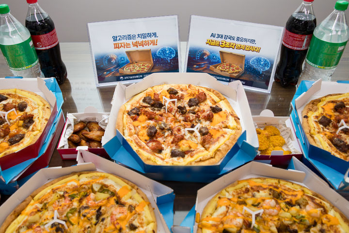 [서울=뉴시스] 이재명 대통령이 과학기술정보통신부 인공지능(AI) 실 직원들을 격려하기 위해 피자를 선물했다. (사진=과기정통부 제공) *재판매 및 DB 금지