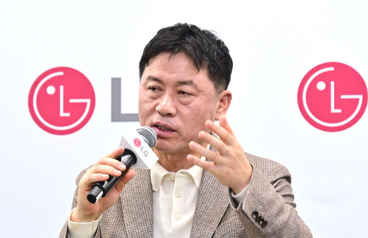 [라스베이거스=뉴시스]류재철 LG전자 사장이 7일(현지시간) 미국 라스베이거스에서 열린 CES 2026 기자간담회에서 발언하고 있다. (사진=LG전자 제공) 2026.01.07. photo@newsis.com *재판매 및 DB 금지