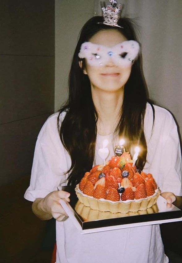 '이광수♥' 이선빈, 32번째 생일파티…"사랑하고 또 사랑"