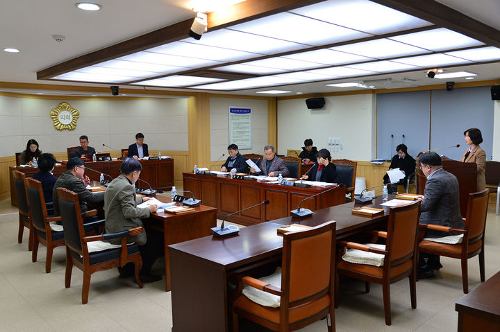 정선군의회는 8일 군의회에서 1월 의원 간담회를 개최하고 있다.(사진=정선군 제공) *재판매 및 DB 금지