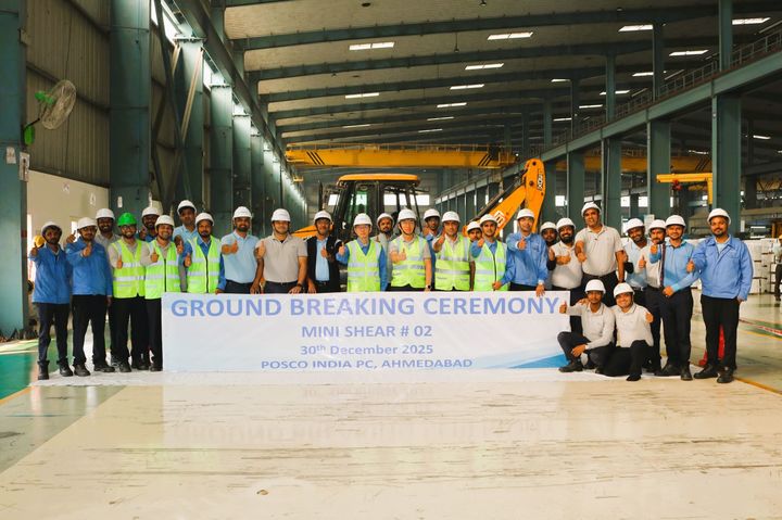 [서울=뉴시스] 지난해 12월 30일 인도 구자라트주 아메다바드에 있는 POSCO-IAPC(아메다바드 가공센터)에서 미니 시어 2기 착공식이 열리고 있다. (사진=포스코 인디아 갈무리) 2026.01.08 photo@newsis.com *재판매 및 DB 금지