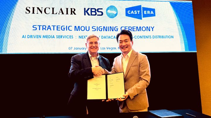 델 팍스 싱클레어 사장(왼쪽), 박장범 KBS 사장