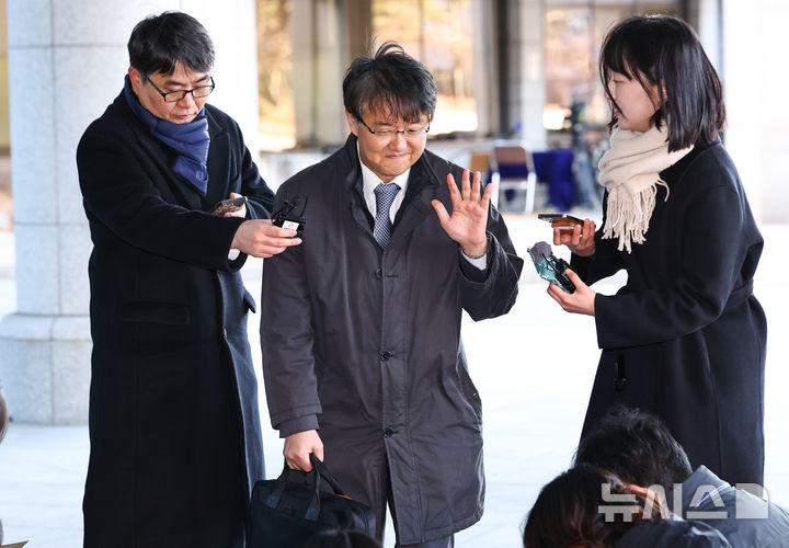 합수본, 신천지 前 핵심 간부들 조사…113억 횡령·집단 입당 관련