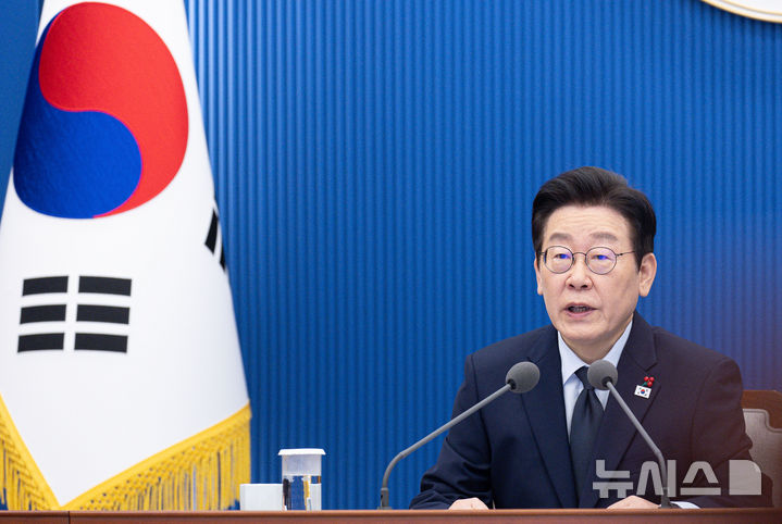 금산분리 손질로 투자 길 열고 中企 졸업해도 지원 급감 막는다[2026 성장전략]