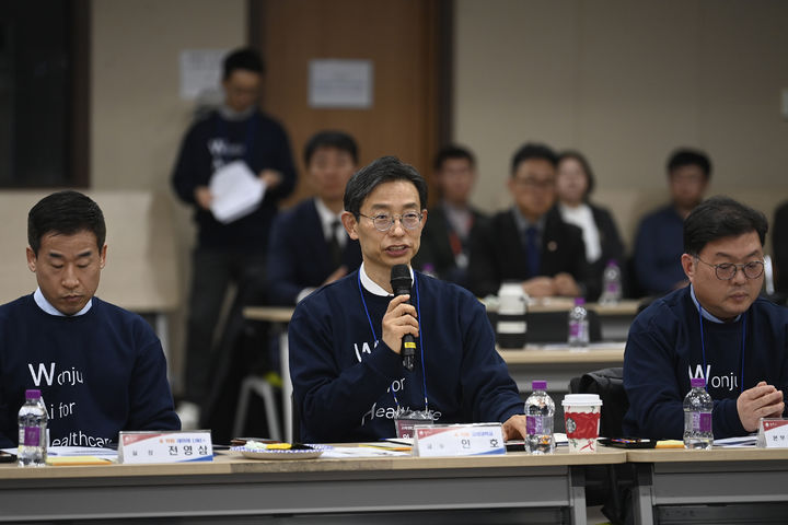 원주시 'AI위원회' 초대 위원장에 인호 고려대 교수 선출 - 뉴스 썸네일 이미지