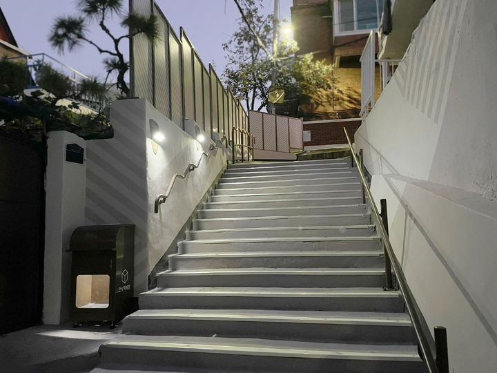 [서울=뉴시스] 강동구 안심택배함. 2026.01.08. (사진=강동구 제공) *재판매 및 DB 금지