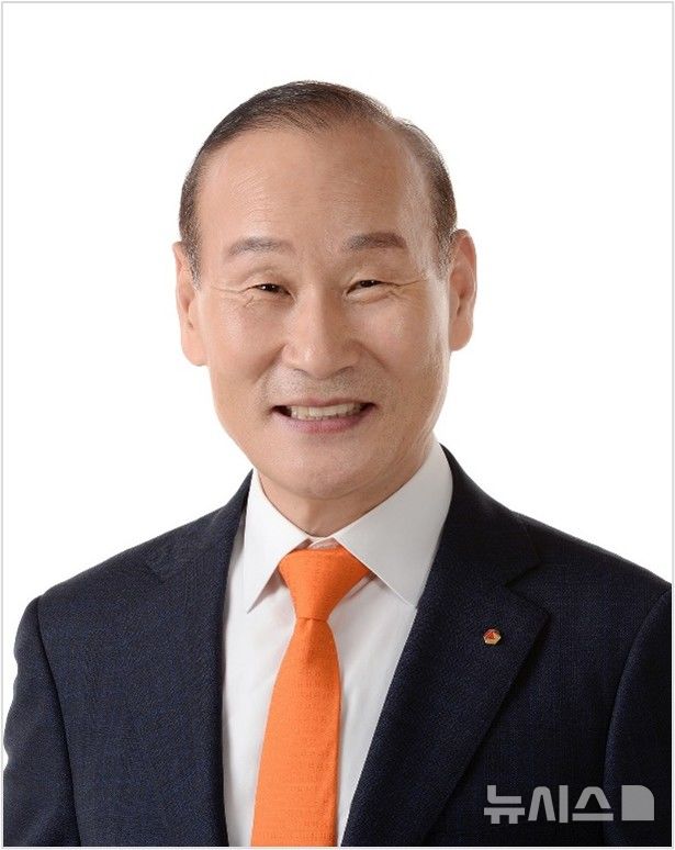 [서울=뉴시스] 최병오 패션그룹형지 회장. (사진=패션그룹형지 제공) 2026.01.09. photo@newsis.com