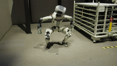 [서울=뉴시스] 현대자동차그룹의 보스턴 다이내믹스가 제작한 휴머노이드 로봇 아틀라스가 미국 라스베이거스에서 열린 CES 2026에서 공개되고 있다. (사진=현대차 그룹 유튜브) 2026.1.10. photo@newsis.com *재판매 및 DB 금지