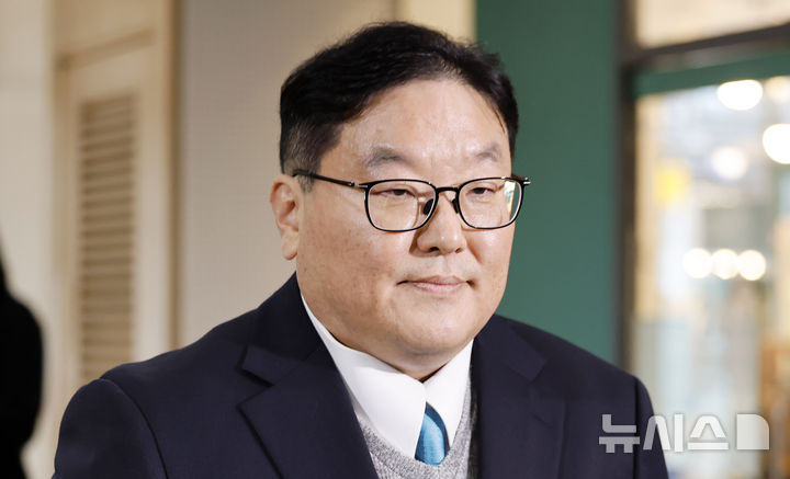 엄희준 검사, 특검 출석…"쿠팡 의혹, 일방적 허위 주장"