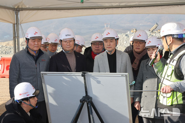 국힘, 용인 반도체 클러스터 찾아 '반도체 호남 이전론' 비판…"與, 지선용 선동 멈춰야"(종합)