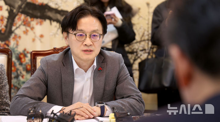 [서울=뉴시스] 김선웅 기자 = 김정관 산업통상부 장관. 2026.01.09. mangusta@newsis.com